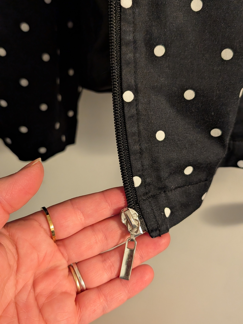 Studio Works Black Jacket with Cream Hanger Accent Size XL - Picture 2 of 10